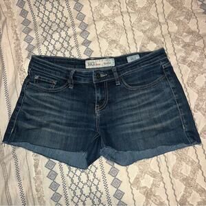 Buckle BKE Stella Denim Shorts Cutoffs Size 28